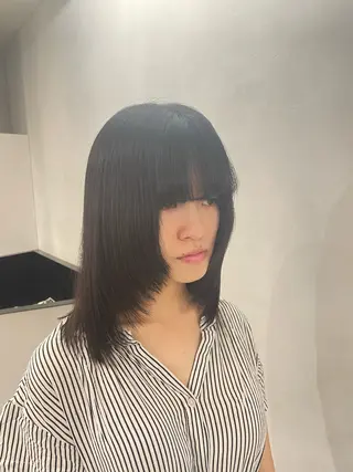 ミディアム IT by ALBUM“ZEN“のヘアスタイル