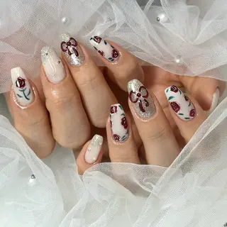 ネイル Maggie ✴︎Aliceのネイルデザイン