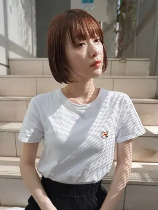 ミディアム 切りっぱなしボブ/ 艶カラー/綾莉のヘアスタイル