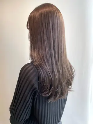 ロング カラー 山口 莉奈のヘアスタイル