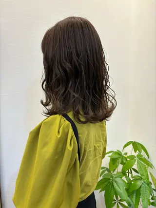 カラー ツノガイ エリのヘアスタイル