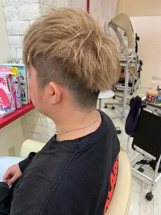ショート カラー ヘアアレンジ メンズ 今村公介 ブリーチ特化、派手髪のヘアスタイル