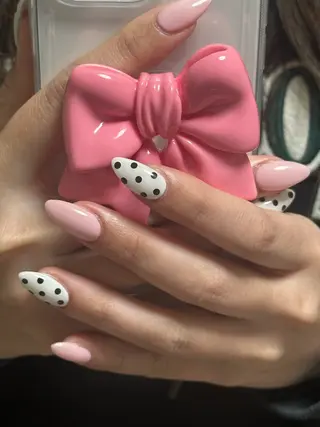 ネイル NAIL Alaia ☆AIのネイルデザイン