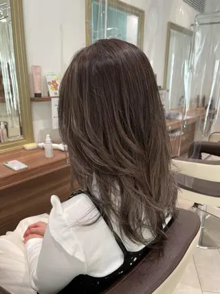 セミロング カラー 左藤 翔平のヘアスタイル