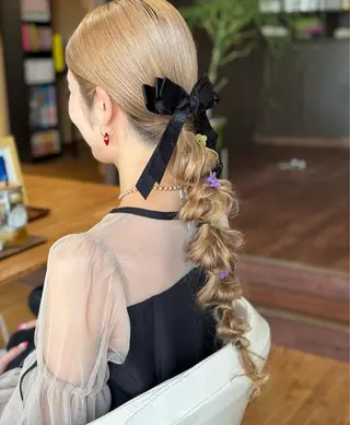 ロング ヘアアレンジ 両国駅徒歩1分⭐️ アイロン仕上げのヘアスタイル