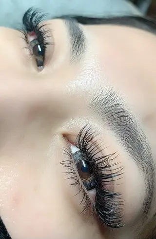 マツエク・マツパ リラコラ所属・リラコラ MEGUMI¨̮♡︎のマツエク・マツパデザイン