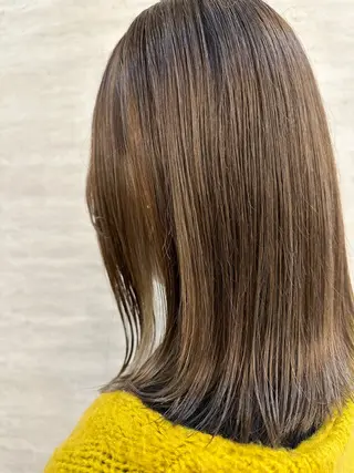 ミディアム カラー newi まーぼーのヘアスタイル