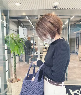 ショート カラー circus by KENJE 町田店のヘアスタイル