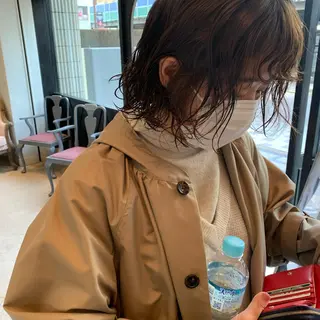 パーマ SAKINO. ベージュカラーのヘアスタイル