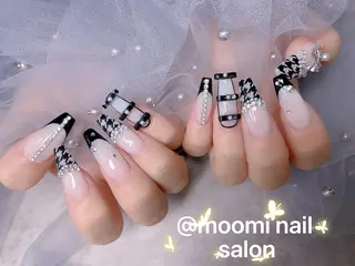 セミロング moomi nail スカルプ専門のネイルデザイン