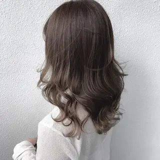 セミロング カラー ブリーチ koheiのヘアスタイル