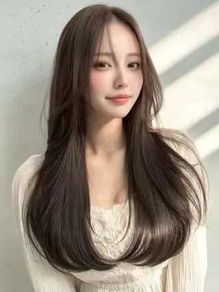 ロング ハイトーン/デザイン カラー/るいのヘアスタイル