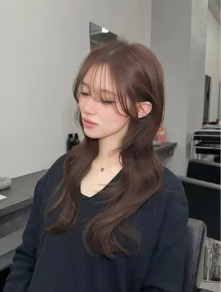 ロング レイヤー・ブリーチ kiyotoshiのヘアスタイル