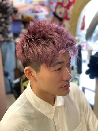 ショート カラー 砂川 太成のヘアスタイル