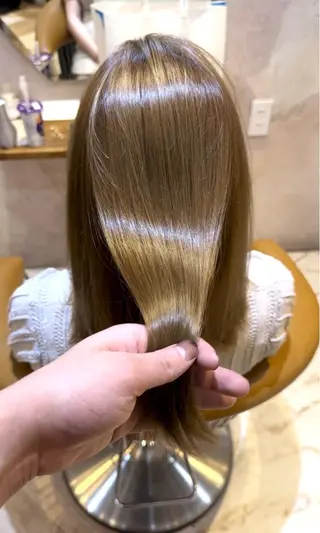 ミディアム ブリーチなしダブル カラー縮毛矯正 下野のヘアスタイル