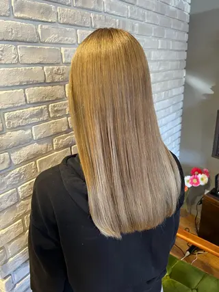 カラー 愛乃 εїз⟡.·*.のヘアスタイル