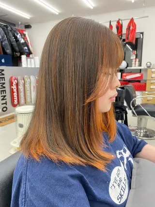 カラー MEMENTO YUZUのヘアスタイル