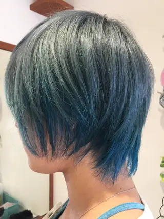 ショート カラー Licola リコラのヘアスタイル