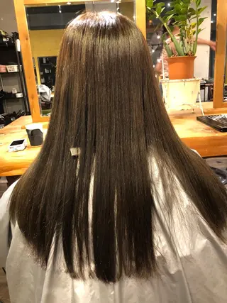 ロング MENAトリートメント専門店bySafaria所属・ISHIMORI  のヘアスタイル