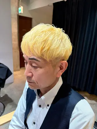 ショート カラー メンズ 🌊インナーカラー 🐬櫻井海星のヘアスタイル