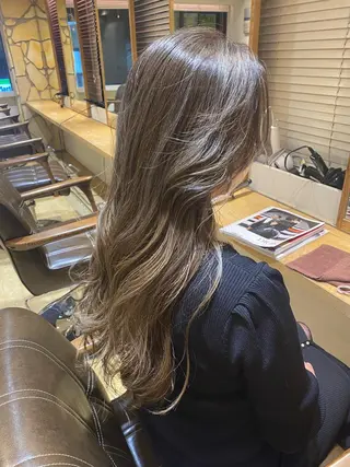 ロング カラー kawabe maikoのヘアスタイル