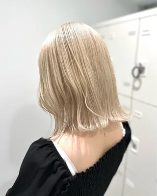 ミディアム ツヤ髪ハイトーン💖 💫Hikaru💫のヘアスタイル