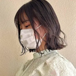 ミディアム カラー ハイトーン/レイヤー 似合わせ・ユキノのヘアスタイル