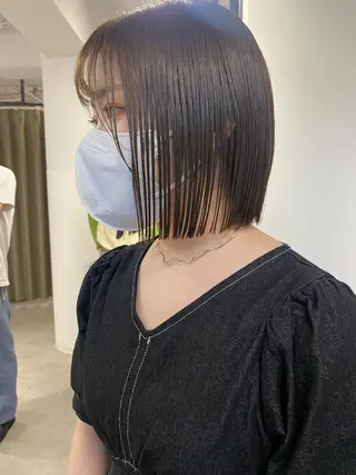 ショート カラー センターパート/ 暖色カラーayuのヘアスタイル