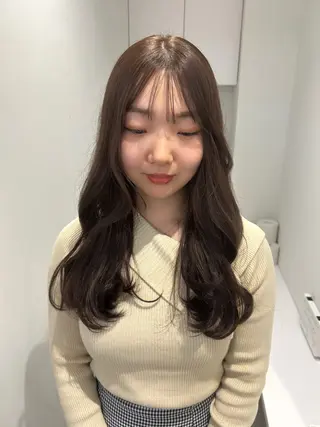 ロング ハルカ 透明感カラー 美髪縮毛矯正🥣のヘアスタイル