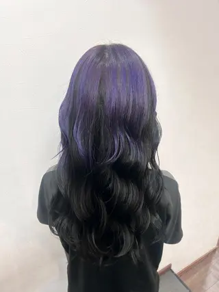 カラー ヒナ/レイヤーカット 艶感ワンカラーのヘアスタイル