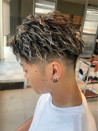 カラー パーマ メンズ AKI 🐉のヘアスタイル