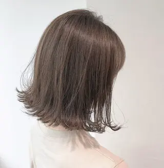 セミロング 透明感♡グレージュ ♡ミルクティー♡のヘアスタイル