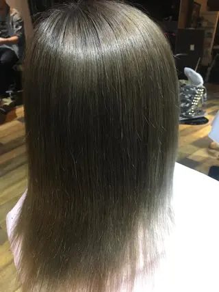 カラー 西村 雄二/エクステのヘアスタイル