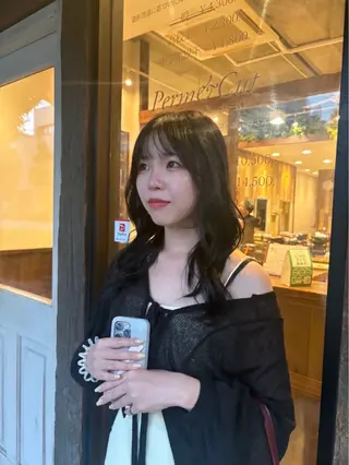 セミロング カラー 根本 真帆のヘアスタイル