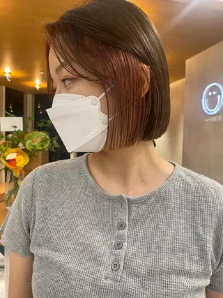 ショート カラー センターパート/ 暖色カラーayuのヘアスタイル