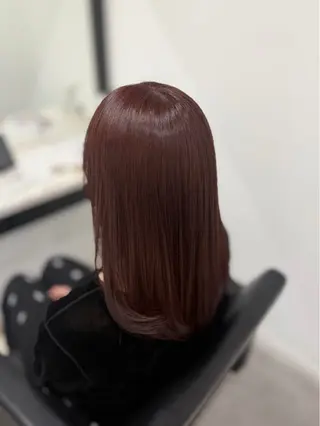ミディアム カラー Dia ‎ アキヨシ ミユのヘアスタイル