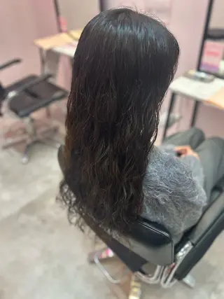 ロング 艶髪特化矯正カット ✨️MOMOEのヘアスタイル