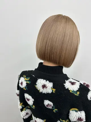 カラー noa  🦋 ブリーチ/暖色のヘアスタイル