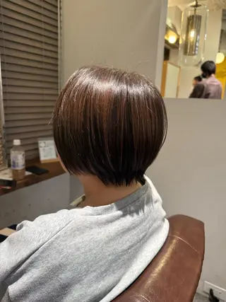 ショート Nanami 艶カラー✨のヘアスタイル