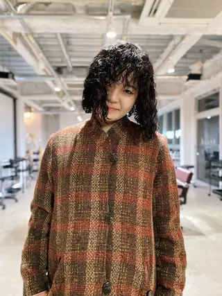 ミディアム パーマ KOOKI スティードトーキョーのヘアスタイル