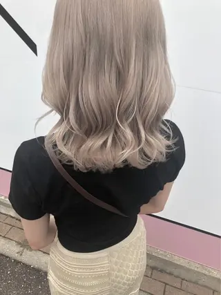 セミロング ALLY/廣瀬 眞子のヘアスタイル