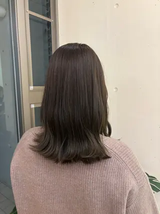カラー 高濱 ひなよのヘアスタイル