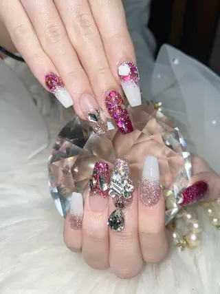 ネイル Feel千葉♡ Akaneのネイルデザイン