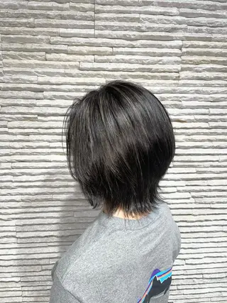 ショート カラー 嶋田 ゆきのヘアスタイル