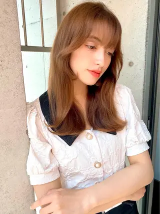 セミロング 大人可愛いレイヤー 大田のヘアスタイル