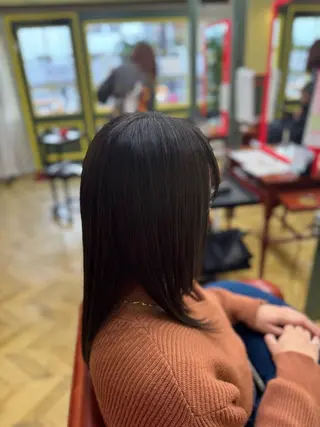 セミロング カラー 米倉 麻衣のヘアスタイル
