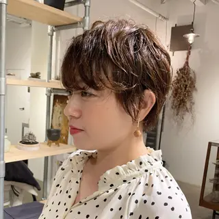 ショート パーマ コウノス マサコのヘアスタイル