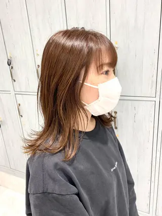 ミディアム カラー 中川 茜里のヘアスタイル