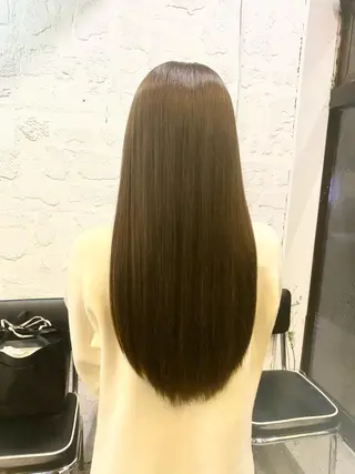 セミロング カラー うる艶カラー /縮毛矯正✨レオンのヘアスタイル