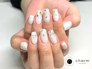 ネイル ネイルルーム チャームのネイルデザイン